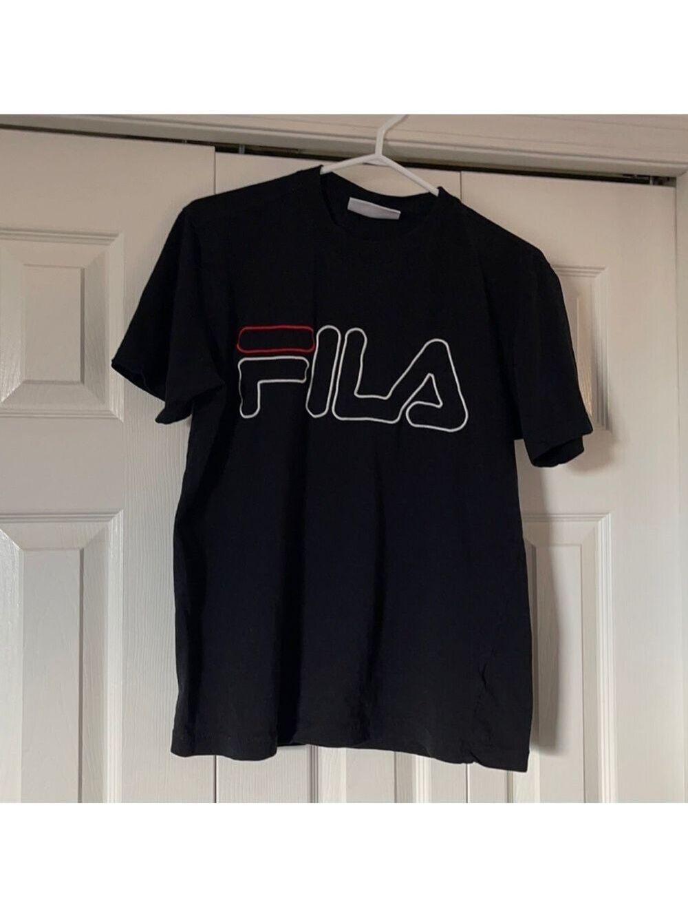 BNWOT Fila T-shirt Size M 🥰🥰